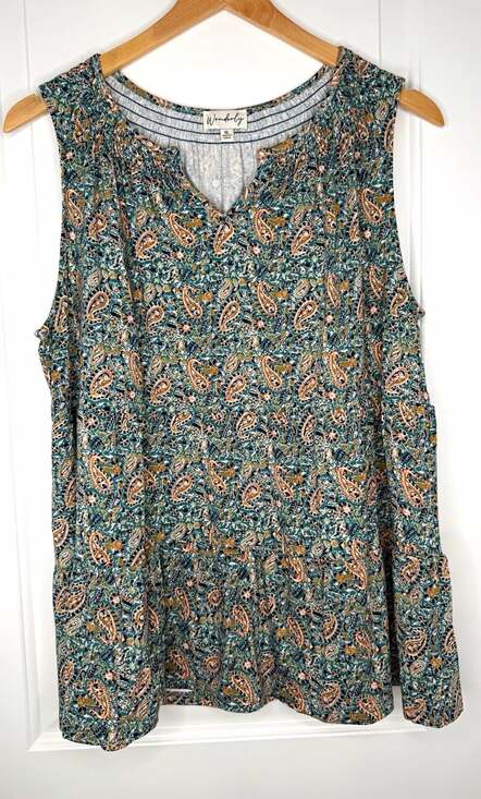 Wonderly Tops - Wonderly Women’s Knit Paisley Sleeveless V-Neck Pullover Top, XL, Green/Tan